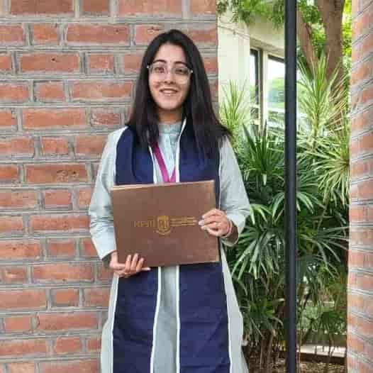 Profile picture of Dr. Dr. Sanhita Shelar